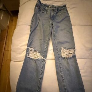 GOOD AMERICAN Ripped Denim Jeans